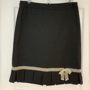 Banana Republic Pleated hem wool skirt w/ribbon bow Wool, Lined, Size 6